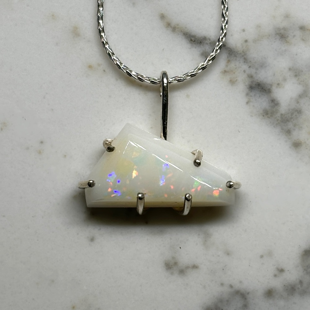 Rare Confetti USA Spencer Idaho Freeform Cut .925 Sterling Silver Opal Necklace